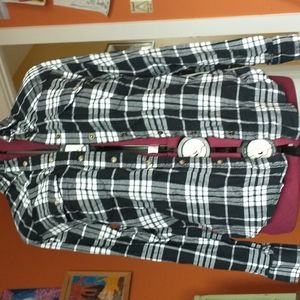 Black and white flannel, women's small.